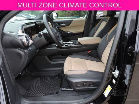 Used 2026 Chevrolet Equinox ACTIV AWD/4WD image 19