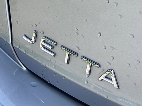 Used 2024 Volkswagen Jetta Sport FWD image 10