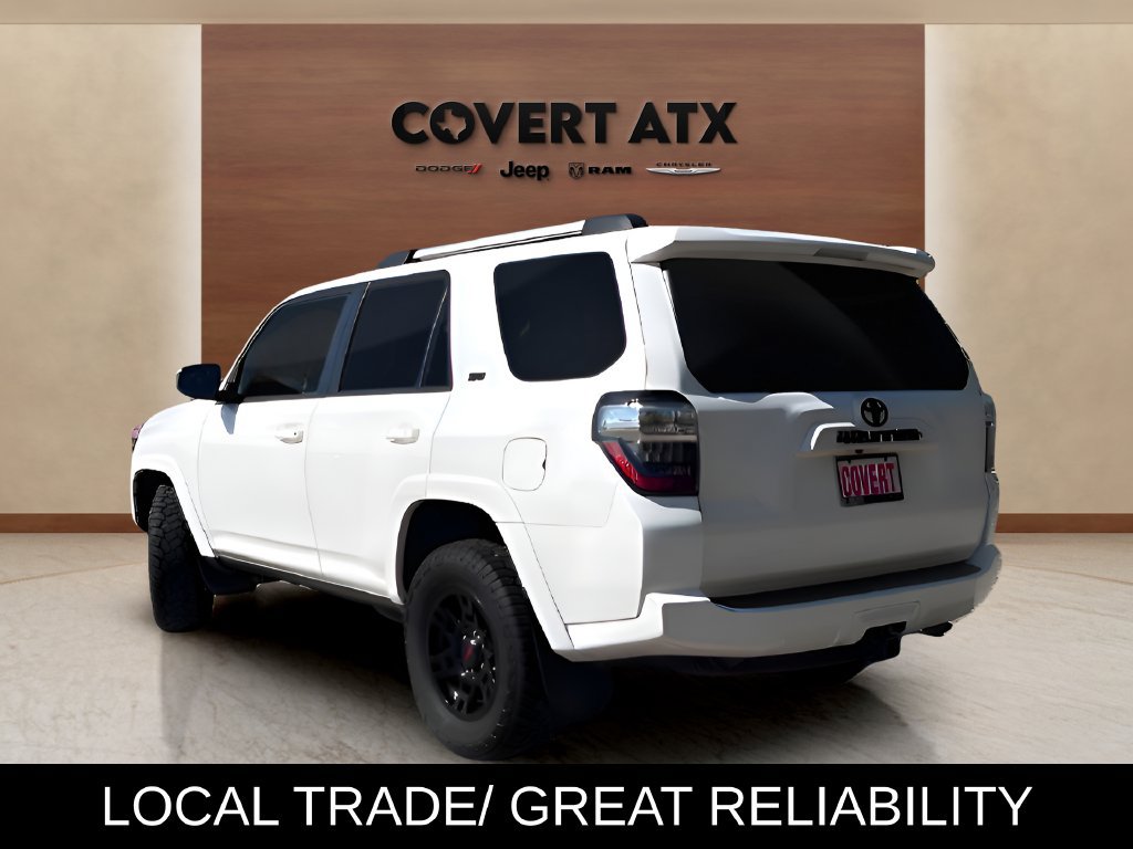 Used 2020 Toyota 4Runner SR5 AWD/4WD image 3