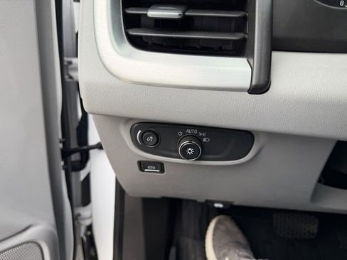 Used 2021 GMC Terrain SLE w/ Driver Convenience Package image 24