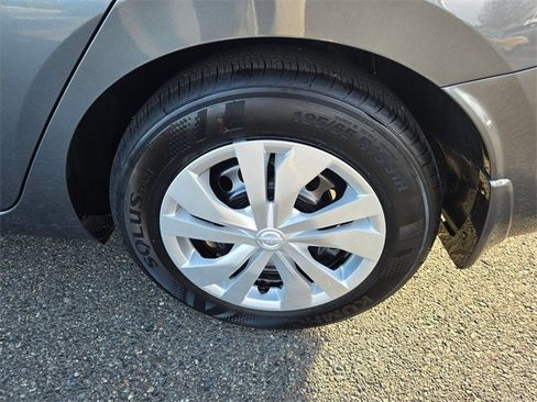 New 2025 Nissan Versa S image 11