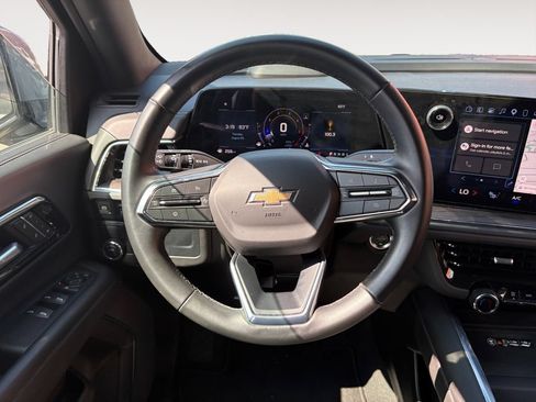 Used 2025 Chevrolet Tahoe LT RWD image 12