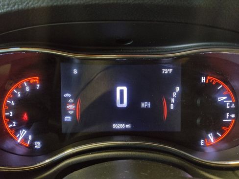 Used 2018 Dodge Durango SXT w/ 3rd Row Seating Group image 23