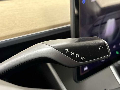 Used 2019 Tesla Model 3 Long Range image 22