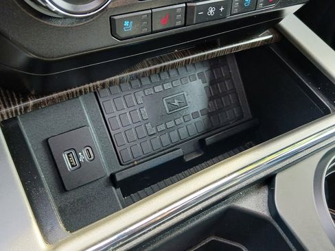 Used 2021 Ford F250 Lariat w/ Tremor Off-Road Package image 43