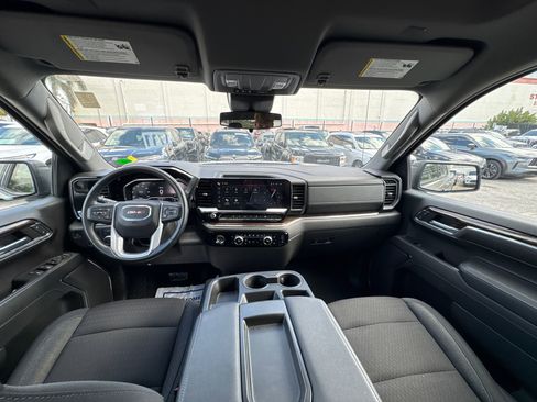 Used 2024 GMC Sierra 1500 Elevation image 26