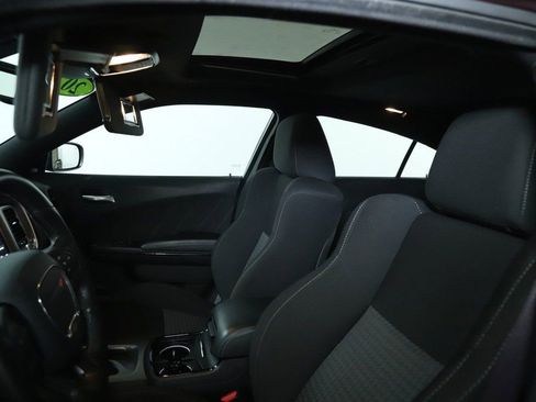 Used 2020 Dodge Charger R/T w/ Blacktop Package image 21