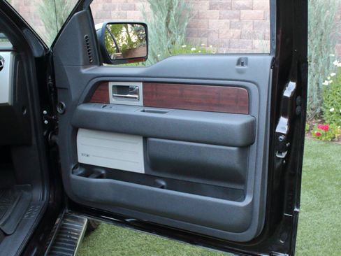 Used 2013 Ford F150 King Ranch w/ King Ranch Luxury Pkg AWD/4WD image 32