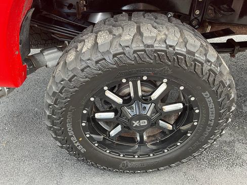 Used 2017 Ford F350 XLT w/ XLT Premium Package AWD/4WD image 16