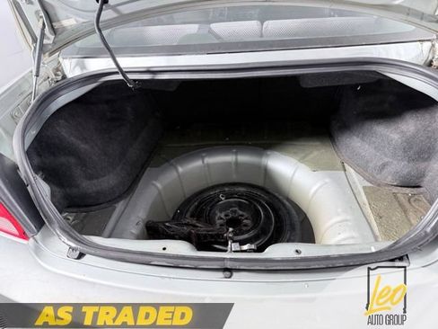 Used 2005 Chrysler Sebring Sedan FWD image 17