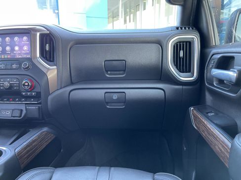 Used 2020 Chevrolet Silverado 1500 High Country w/ Technology Package AWD/4WD image 34