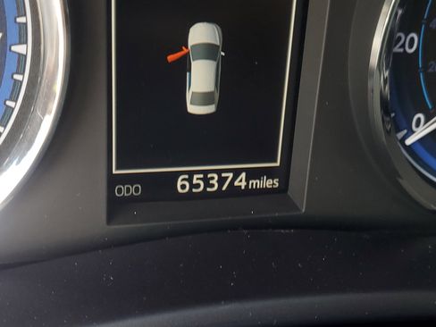 Used 2019 Toyota Corolla SE image 24