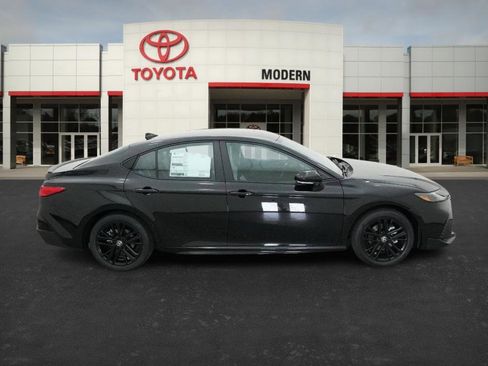 New 2026 Toyota Camry SE image 25