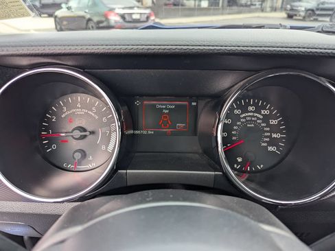 Used 2017 Ford Mustang Coupe RWD image 26