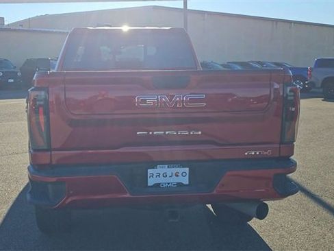 Used 2024 GMC Sierra 2500 AT4 w/ AT4 Premium Plus Package image 7