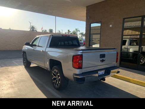 Used 2018 Chevrolet Silverado 1500 LT w/ All Star Edition RWD image 5