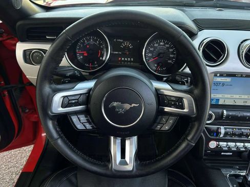 Used 2017 Ford Mustang Premium image 25