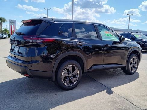 New 2026 Nissan Rogue SV FWD image 4