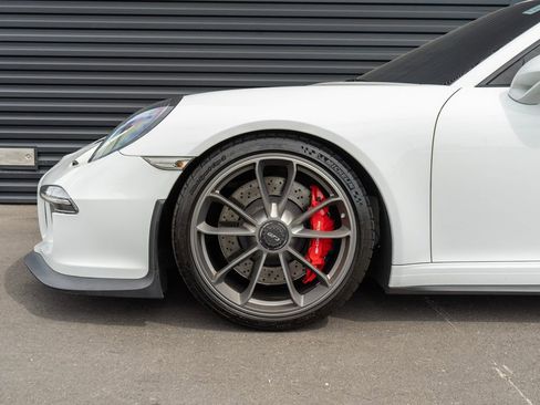 Used 2015 Porsche 911 GT3 image 12