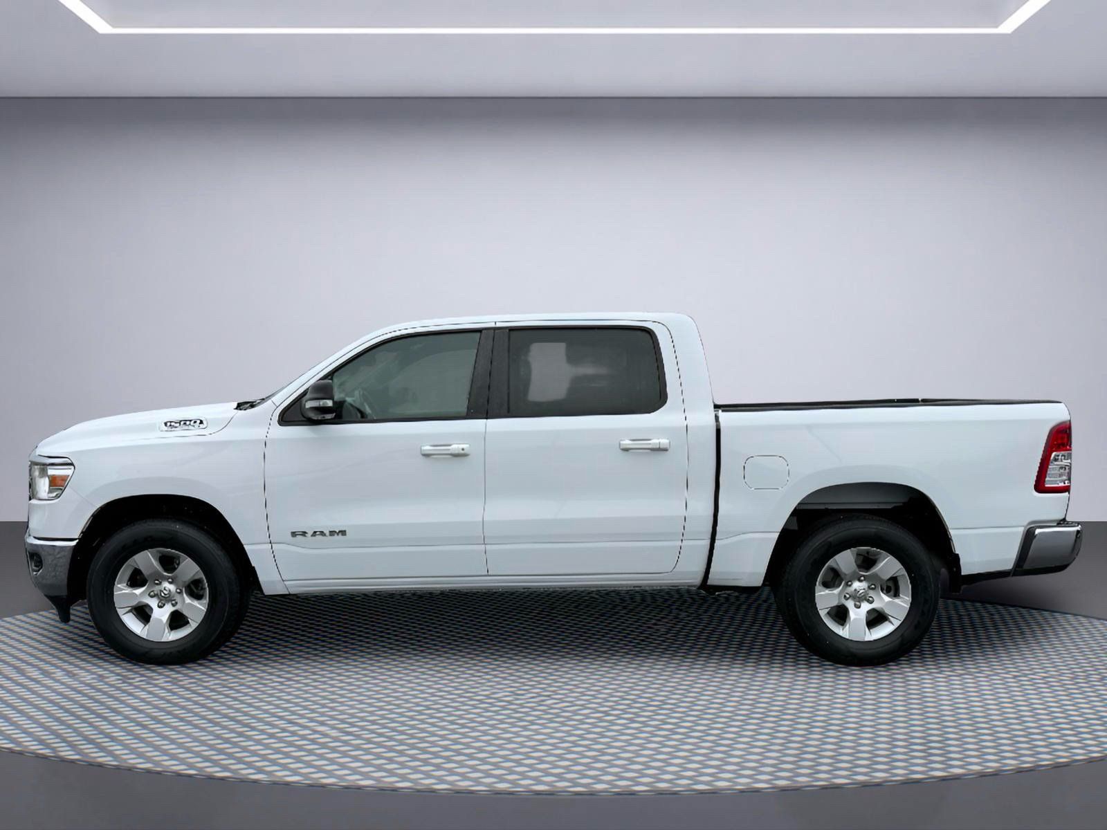 Used 2022 RAM 1500 Big Horn AWD/4WD image 3