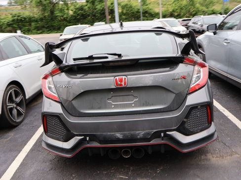 Used 2019 Honda Civic Type R image 6
