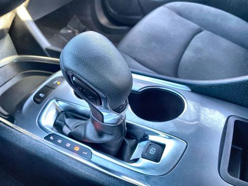 Used 2024 Chevrolet Malibu LT image 7