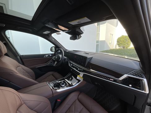 New 2026 BMW X5 M60i image 21