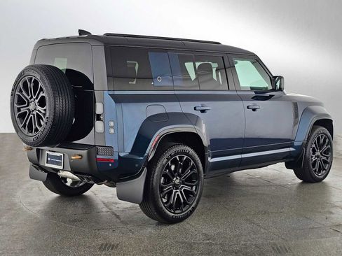 New 2026 Land Rover Defender 110 OCTA image 5