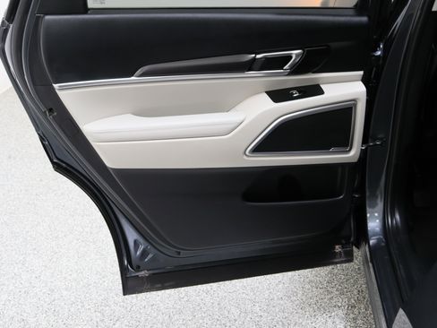 Used 2024 Kia Telluride S w/ S Sunroof Package image 29