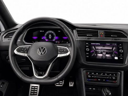 Used 2023 Volkswagen Tiguan SE R-Line AWD/4WD image 28