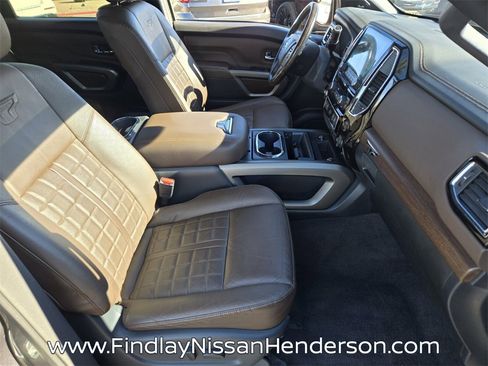 Used 2021 Nissan Titan Platinum Reserve w/ Moonroof Package image 18