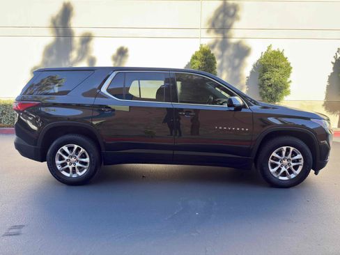 Used 2018 Chevrolet Traverse LS image 8