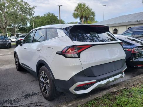 Used 2025 Kia Sportage EX FWD image 6