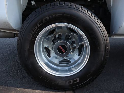 Used 2018 GMC Sierra 3500 SLT w/ Duramax Plus Package AWD/4WD image 42