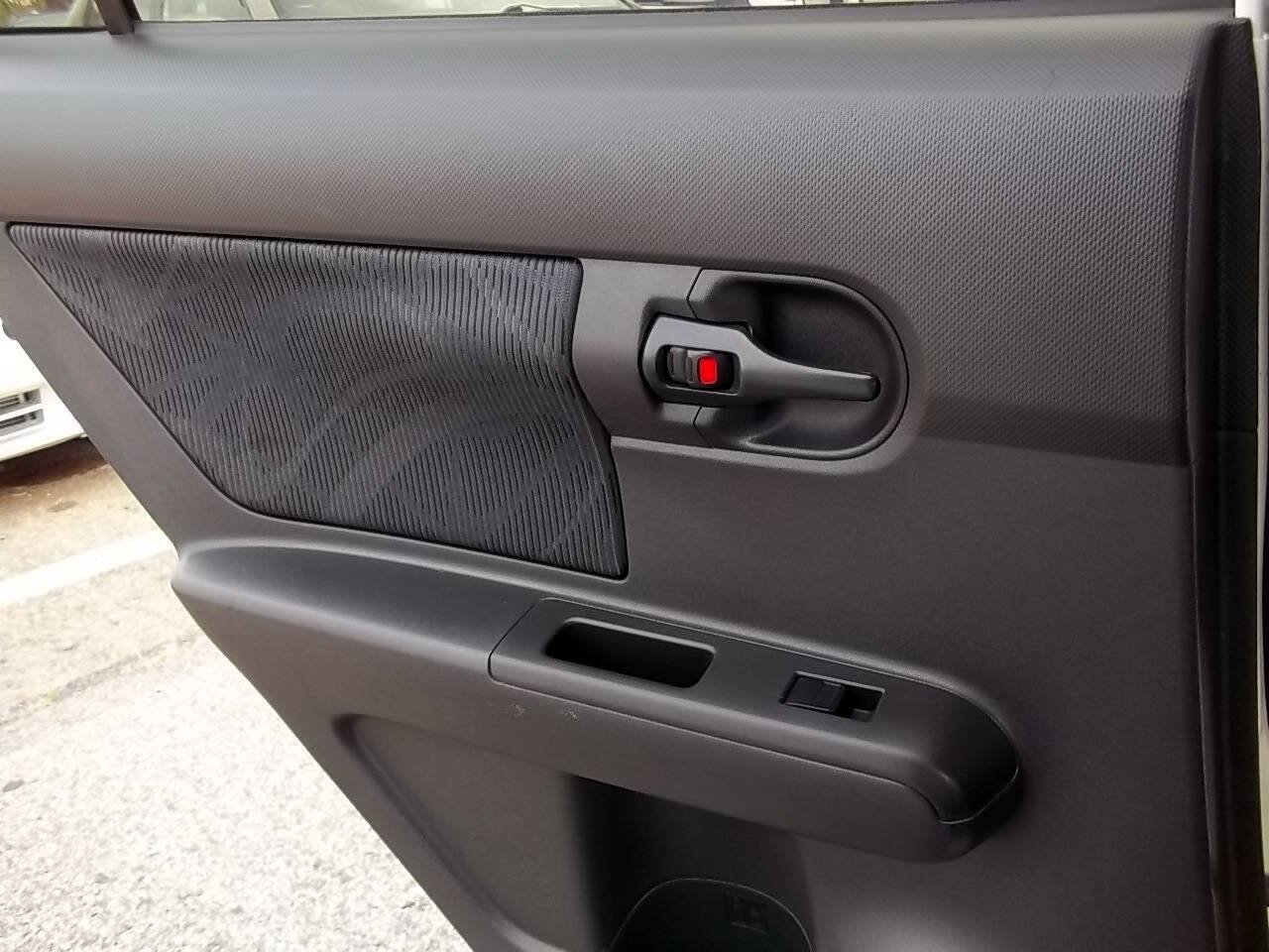 Used 2012 Scion xB FWD image 11
