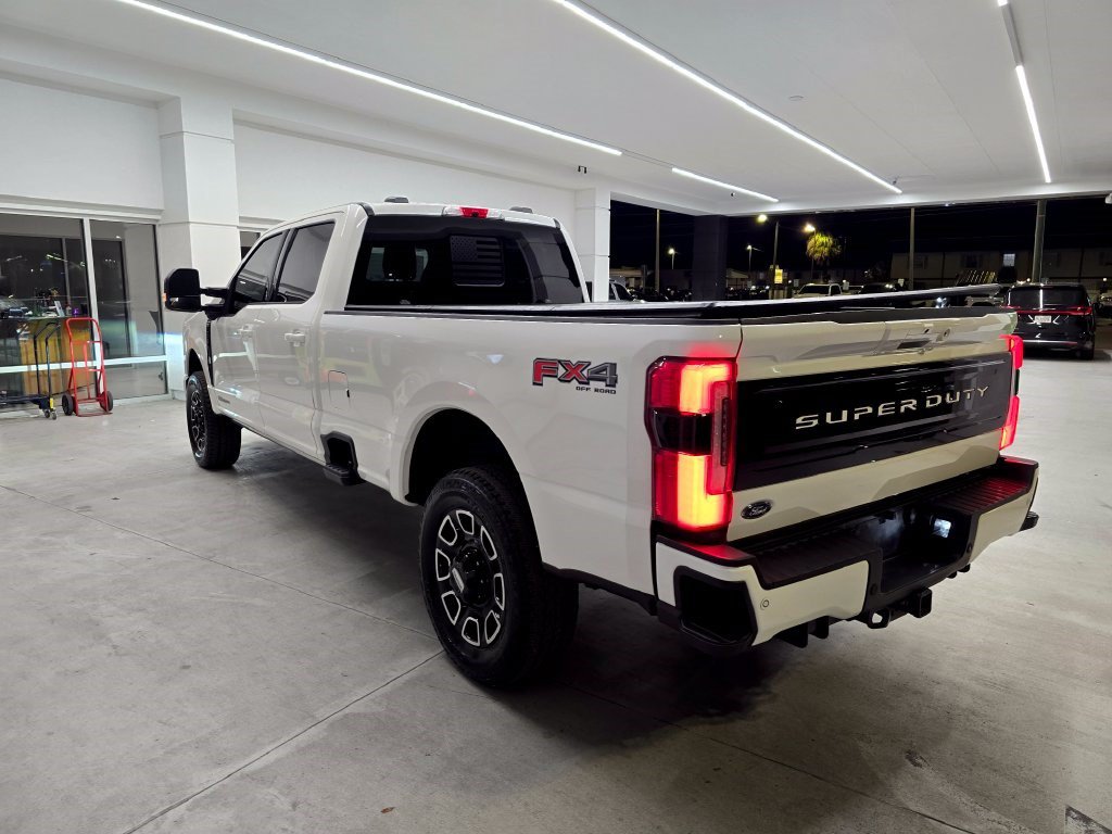 Used 2025 Ford F350 Platinum w/ FX4 Off-Road Package AWD/4WD image 4