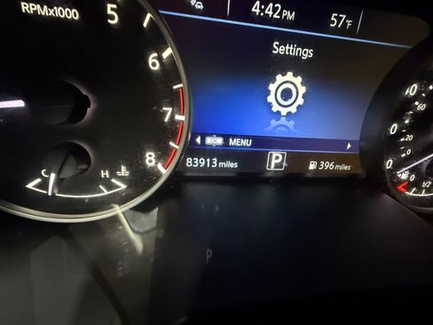 Used 2016 Nissan Maxima SR image 11