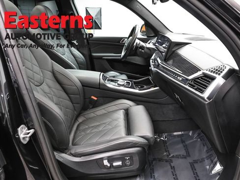 Used 2025 BMW X5 xDrive40i w/ M Sport Package AWD/4WD image 25