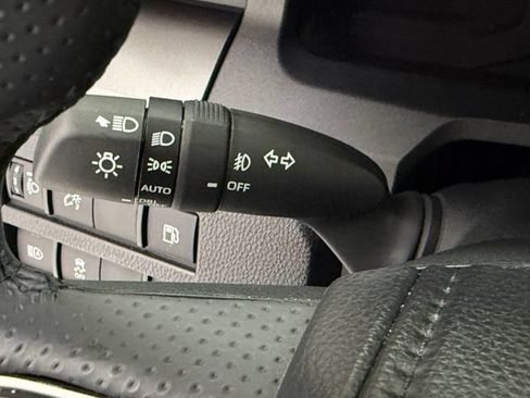 Used 2026 Toyota 4Runner SR5 AWD/4WD image 13