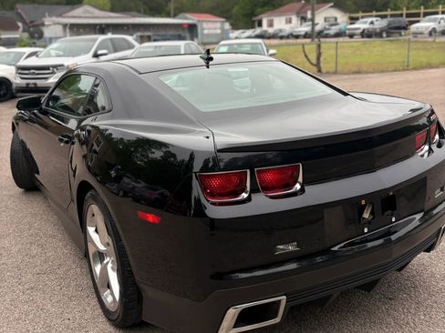 Used 2013 Chevrolet Camaro SS RWD image 5