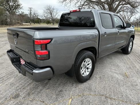 Used 2024 Nissan Frontier SV w/ Technology Package image 6