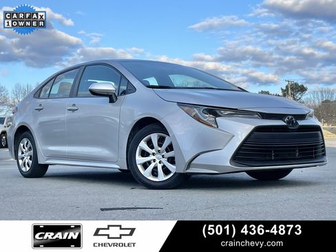 Used 2024 Toyota Corolla LE image 1
