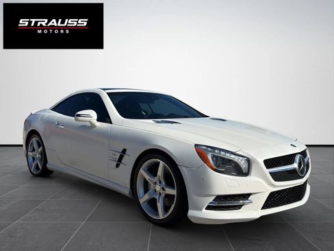 Used 2013 Mercedes-Benz SL 550 w/ Premium Pkg image 3
