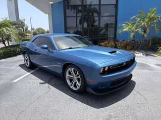 Used 2022 Dodge Challenger R/T RWD video 2