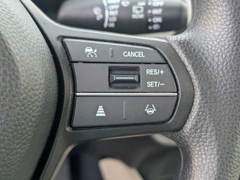 Used 2025 Honda HR-V LX image 19