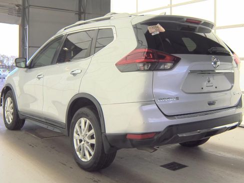 Used 2019 Nissan Rogue S w/ Special Edition Package AWD/4WD image 4