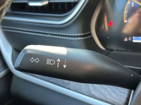 Certified 2023 Jeep Grand Cherokee L Limited image 38