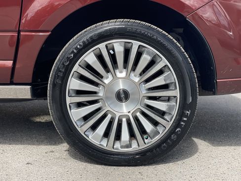 Used 2016 Lincoln Navigator L Reserve AWD/4WD image 30