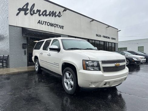 Used 2012 Chevrolet Suburban LTZ AWD/4WD image 4