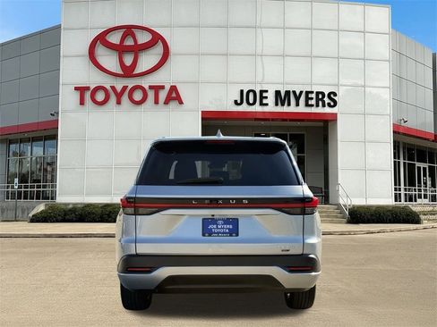 Used 2024 Lexus TX 350 FWD image 5